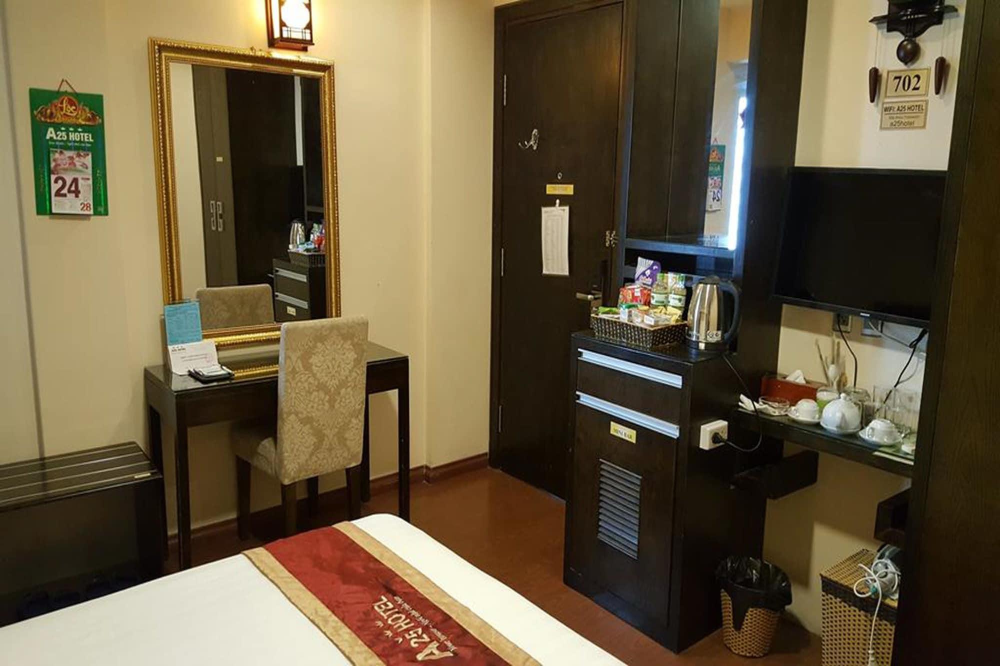 A25 Hotel - 28 Trần Quý Cáp Hanói Exterior foto