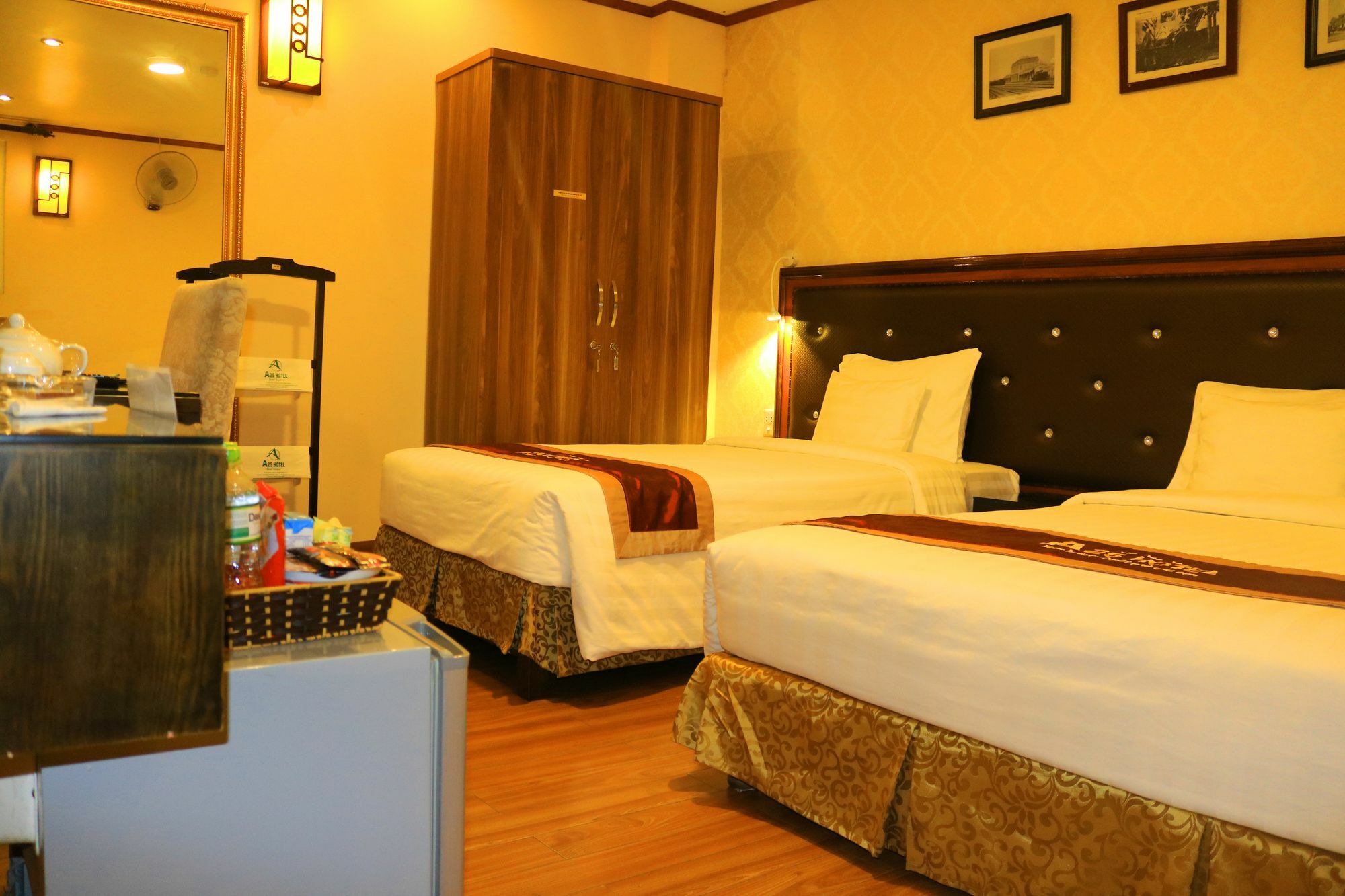 A25 Hotel - 28 Trần Quý Cáp Hanói Exterior foto